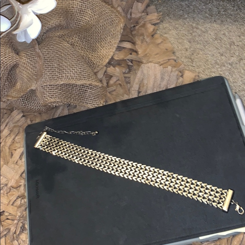 Metal Chocker
